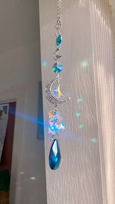 Prism Rainbow, Stile Boho Chic, Astronomy Gift, Dekor Diy, Crystal Moon, Pale Purple, Colour Ways, Rainbow Maker, Cute Bedroom Decor