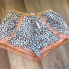 New With Tags Victoria’s Secret Size Xs Sleep Shorts Lace Trim Cheetah Print With Gold Specks Victoria's Secret Short Spring Sleepwear, Victoria's Secret Short Sleepwear For Spring, Victoria's Secret Summer Bedtime Shorts, Victoria's Secret Bedtime Shorts For Summer, Victoria's Secret Summer Bedtime Bottoms, Victoria's Secret Short Bedtime Bottoms, Victoria's Secret Sleep Shorts, Victoria's Secret Summer Sleepwear Bottoms, Victoria's Secret Summer Sleep Bottoms