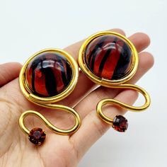 Rare vintage couture Nina Ricci glass cabochon earrings in very good condition. Gold Cabochon Earrings For Evening, Unique Clip-on Earrings For Evening, Vintage Style Drop Clip-on Earrings For Evening, Unique Evening Clip-on Earrings, Vintage Cabochon Earrings For Evening, Unique Gold Cabochon Earrings, Vintage Clip-on Drop Earrings For Evening, Vintage Drop Clip-on Earrings For Evening, Vintage Style Evening Clip-on Drop Earrings