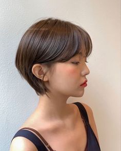 ผมทรง Long Pixie, Korean Pixie, Longer Pixie Haircut, Pixie Haircut For Round Faces, Korean Short Hair, Asian Short Hair, Short Hair Trends, Hair Inspiration Short, Long Pixie