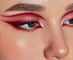 Red Makeup, Eye Makeup Designs, Creative Eye Makeup, Creative Makeup Looks, Glamour Makeup, Eye Makeup Art