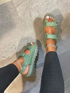 Kiwi Green Color, Sandal Outfits, Women Platform Sandals, Basic Heels, Roman Sandals, Orthopedic Shoes, Pink Dark, Outdoor Fashion, Retro Women