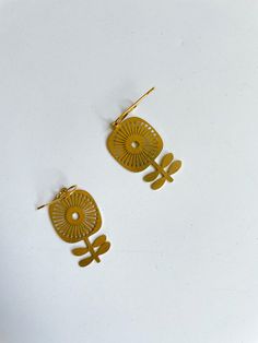 Folk Floral Brass Earrings Brass Flowers, Brass Cleaner, Folk Floral, Fits Inspo, Pretty Stuff, Diamonds And Gold, Ceramic Jewelry, Brass Jewelry, Floral Earrings