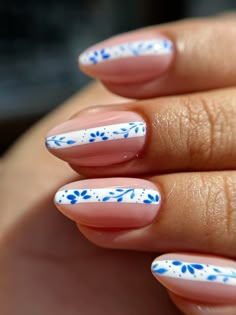 #nails #nailart #china #nailsofinstagram #nailtech Nails For Traveling To Europe, White And Blue China Nails, Mediterranean Nail Ideas, Nantucket Nails, China Plate Nails, Short Cruise Nails, Grecian Nails, China Pattern Nails, Chinoiserie Nails