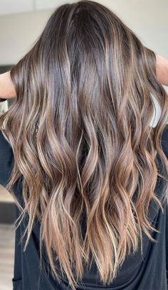 Fringe Salon and Color Bar Vanilla Balayage Brunette, Lighten Up Dark Hair, Lightening Dark Brown Hair, Lighten Brunette Hair, Lighten Brown Hair, Burnett Hair Color Ideas For Summer, Cool Toned Balayage Brunette, Highlight Idea, Bronde Lob