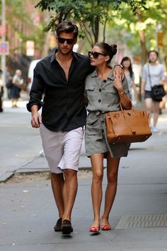 Couple Style, Elegante Casual, Mode Casual, Herren Outfit, Brown Bag, Mode Masculine