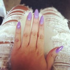 im obsessed with stilleto nails Rihanna Nails, Artsy Nails, Big Closet, Nail Business, Nails Manicure, Pretty Purple