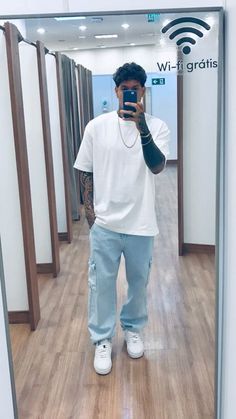 Men Oversized Outfit Ideas, White Tee Streetwear Outfit Men, Jeans Outfit Ideas Men, Outfit Oversize Hombre, Men Outfit Ideas Summer, Outfit Ideas Men Streetwear, Streetwear Men Outfits Urban, Air Force One Outfit, Oversized Outfit Ideas