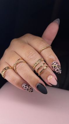 Cheetah Accent Nails, Red And Cheetah Nails, Short Baddie Nails, Nail Board, Cheetah Nails, Work Nails, Short Acrylic, Short Nail, Trap Music