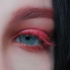 Red Eyelashes, Abstract Makeup, Revolution Eyeshadow, Drag Make-up, Hooded Eye Makeup, Beauty Make-up, Aesthetic Eyes, Eye Makeup Tips