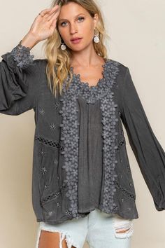 Get ready to turn heads in the Florence Floral Lace woven top. This beautiful POL brand top features elegant lace embroidery and a flattering V-neck, while the lined long sleeves provide both style and comfort. Perfect for any occasion, this top is a must-have for your wardrobe. Our "Feminine Floral Embroidery Woven Top" features relaxed fit with floral lace trim sewn on low V neckline and body floral embroidery detailing on the side front with see through lace shirring on back below yoke for ro Applique Blouse, Lace Weave, Romantic Tops, Long Sleeve Floral Top, Long Sleeve Outerwear, Bohemian Tops, Lace Top Long Sleeve, Lace Long Sleeve, Women Long Sleeve Tops