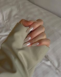 Her Nails, Pearl Nails, Soft Nails, Nail Swag, Neutral Nails, Minimalist Nails, Classy Nails, Chrome Nails