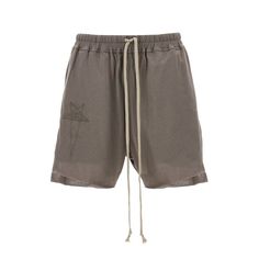 Rick Owens X Champion 'Dolphin Boxers' Cotton Bermuda Shorts With Logo Embroidery, Drawstring Elastic Waistband, Pockets, Raw Cut Hem, Side Splits. Color: Gray Size & Fit: True To Size Fit Composition: 100% Cotton Made In: Italy Sku: Jul-Cw01d9236chjer34 Welcome To The Official Luosophy Poshmark Closet! Luosophy Is A Luxury Brand Reselling Company Founded In San Diego, Ca From 2016. All Our Products Are Imported From Italy And Sold In The Usa. We Do Our Best To Provide High Fashion, Luxury Items Dolphin Shorts, Side Splits, Fashion Line, Yoga Wear, Logo Embroidery, Rick Owens, Cotton Shorts, Short Pants, Short Outfits