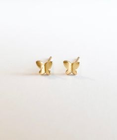 These tiny butterfly stud earrings are a perfect set to wear in a second or third piercing to add a fun piece to your stack. They are gold-played sterling silver and made to last. Third Piercing, Tiny Butterfly, Butterfly Stud Earrings, Simple Stud Earrings, Butterfly Earrings Stud, Jewelry Simple, Tiny Stud Earrings, Earrings Boho, Minimalist Earrings