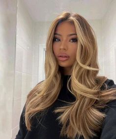 Beauty Works Hair Extensions, Rambut Brunette, Bouncy Hair, Dirty Blonde Hair, Honey Blonde Hair, Brown Hair Balayage, Blonde Hair Inspiration, Blonde Hair Looks, Hair Color Balayage