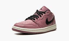 Air Jordan 1 Low SE DC7268 500 Magenta Shoes, Wmns Air Jordan 1, Vapour Max Nike, Sneakers Box, Kobe Shoes, Nike Sacai, Low Air Jordan 1, Nike Air Jordan 1 Low, Womens Air Jordans