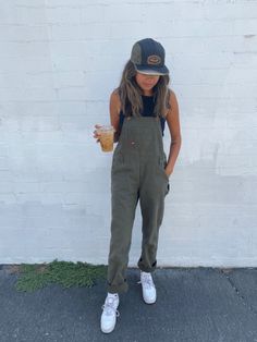 Rei Overall Outfit, Colorado Inspired Outfits, Lesbian Overall Outfits, Summer Outdoor Outfits Women, Outdoor Chic Outfit, Skater Outfits Women, Summer Outfits Granola Girl, Granola Overalls Outfit, Outdoor Girl Outfits