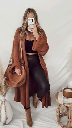 OUTFIT DETAILS:  • head to toe in vici dolls 20% off with LEANN20 Look Legging, Trendy Fall Outfits, Thanksgiving Outfit, Cute Fall Outfits, Outfit Inspo Fall, Fall Fashion Outfits, Casual Fall Outfits, Look At You, Looks Style