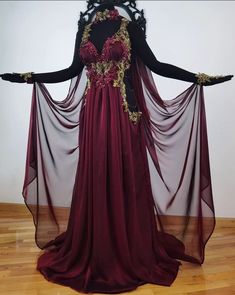 Persephone Dress Goddesses, Acotar Dresses, Gold Fantasy Dress, Persephone Design, Pomegranate Dress, Goddess Outfit Ideas, Red And Gold Outfit, Narnia Outfits, Ritual Robes