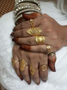 East African Gold Jewelry, Somali Traditional Jewelry, Chunky Gold Jewelry, Arabic Jewelry, Goddess Jewelry, Basic Jewelry, Gold Rings Jewelry, Dope Jewelry, Funky Jewelry