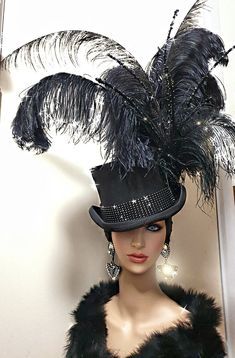 Kentucky Derby Party Hats, Derby Hats Diy Ideas, Derby Hats Diy, Pola Topi, Church Suits And Hats, Hat Art, Funky Hats, Derby Outfits, Burlesque Costumes