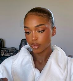 Lori Harvey Makeup For Black Skin, Natural Glowy Makeup, Brown Skin Makeup, Lori Harvey, Simple Makeup Looks, Natural Wedding Makeup, Makeup Eye Looks, Dark Skin Makeup