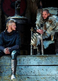 Ragnar And Bjorn, Ivar Vikings, Vikings Season 4, Vikings Travis Fimmel, Viking Wallpaper, History Channel Vikings, Ragnar Lothbrok Vikings