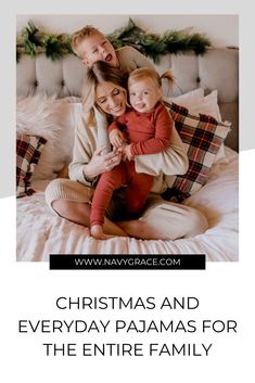 At Home Christmas Family Photos, Matching Pajamas For Family, Pj Christmas Photos Family, Family Pajamas Christmas Photo Indoor, Family Pajama Photo Shoot, Pajama Photoshoot Photo Ideas, Family Christmas Pajamas Pictures, Family Christmas Card Pjs, Indoor Family Christmas Pictures