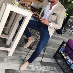 Spring Weekend Outfit Ideas For Men Neutral Men’s Wedding Outfit, Mens Spring Formal Outfits, Mens Napa Valley Outfit, Beige Blazer, Mens Fashion Suits, Business Casual Men