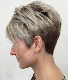 Shaggy Pixie, Choppy Pixie Cut, Short Ombre Hair, Edgy Pixie Cuts, Edgy Pixie, Short Grey Hair, Faux Hawk, Long Pixie, Penteado Cabelo Curto