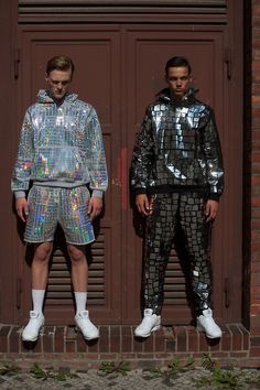 Fetch Outfits, Arora Dress, Mens Festival Fashion, Holographic Fashion, Edm Fashion, Black Holographic, Festival Outfits Men, Festival Mode