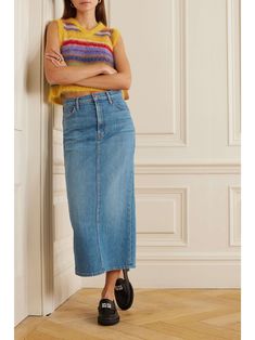 Denim Pencil Skirt Outfit, Maxi Denim Skirts, Denim Skirt Outfit, Denim Skirt Trend, Designer Skirt, Mother Clothing, Denim Skirt Outfits, Designer Skirts, Trendy Denim