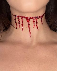 Maquillage Halloween Simple, Blood Makeup, Creepy Halloween Makeup, Halloween Makeup Pretty, Halloween Makeup Inspiration, Halloween Inspo, Halloween Makeup Looks, Fantasias Halloween, Halloween Make Up