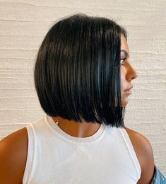 Fall Hair Cuts, Short Bob Haircuts, Penteado Cabelo Curto, Bob Haircut, Short Bob Hairstyles, Haircut Ideas, Bobs Haircuts