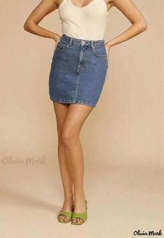 Olivia Mark - Vintage High-Waisted Denim Skirt - Japanese Style Retro Half Skirt - Denim Bodycon Skirt Denim Bodycon Skirt, Bodycon Midi Skirt, Skirt Denim, Half Skirt, Bodycon Skirt, Bandeau Dress, Body Con Skirt, Bodycon Midi, Printed Maxi