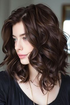 Best Hair Color For Dark Brown Eyes, Cool Chocolate Brown Hair, 2024 Hair Trends, Dark Chocolate Hair, Ashy Hair, Dimensional Brunette, Dark Brunette Hair, Chocolate Brown Hair Color