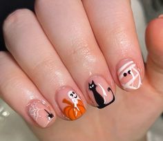 Halloween Nails Kids, Cute Nails Halloween, Halloween Cute Nails, Dress Costumes Halloween, Costume Couple Halloween, Manicures Ideas, Halloween Costumes Dress, Halloween Costumes Couple, Halloween Costumes Easy