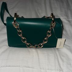 Brand New Green Purse Received As A Gift But Not My Style Elegant Green Satchel With Chain Strap, Chic Green Satchel With Chain Strap, Elegant Green Satchel For Party, Green Purse, New Green, Green Bag, Green Gold, Green And Gold, Crossbody Bags