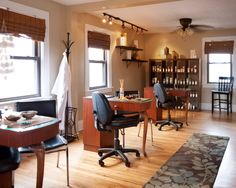 Manicure Stations Pedi Station, Barbershop Decor, Barber Shop Decor, Spa Inspiration, Barber Shop