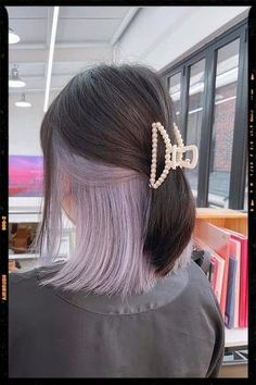 Korean Hairstyle Girl – Short Hair Half Colored Hair, Under Hair Color, Hidden Hair Color, Hairstyle Girl, Korean Hair Color, Hair Color Underneath, Peekaboo Hair, Korean Short Hair, Shorthair Hairstyles