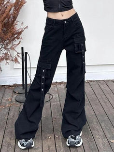 Multi Pocket Eyelet Design Cargo Jeans - AnotherChill Cargo Jeans Black, Retro Summer Outfits, Y2k Denim Skirt, Preppy Punk, Baby Tees Y2k, Vintage Preppy, Y2k Baby Tee, Jeans Cargo, Jeans Y2k