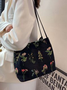 Flowers Tote Bag, Flowers Tote, Embroidered Handbag, Embroidered Tote Bag, Beg Tangan, Embroidered Tote, Womens Designer Handbags, Fancy Bags, Pretty Bags