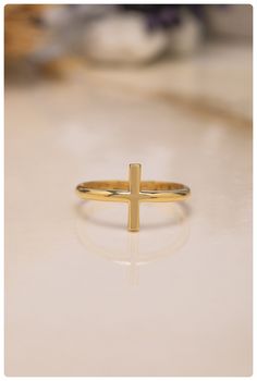 🎁14k Criss Cross Signet Ring - 925 Silver Cross Promise Ring for Her, A Unique Gift for Your Loved One, Christian Promise Ring for Women🎁 ⭐️ Do you want an unforgettable gold gift for your grandchildren, nephews, girlfriend, spouse or people you care about? Then just choose the our necklace and ring that they will love, and we will design on the gift box in the best way for you and turn your necklace or ring into an eternal memory! Unforgettable Memories 🎁 Special Design Gift Boxes 🎄 High Quality Solid Gold Ring - Necklace 🚚 All Ring And Necklace Are Free and Same Day Shipping! ⭐️ We creat your jewelry as you wish! ⭐️  Handmade and Design JewelryIt's Time to Meet with Fabulous Deals in Fabulous November with Bex Jewelry! If you are waiting for the right moment to buy it, now is the Ti Gold Sterling Silver Cross Ring, Gold Cross Rings In Sterling Silver, Minimalist Necklace Gold, Promise Ring For Her, Zierlicher Ring, Gold Statement Ring, Promise Rings For Her, Cross Ring, Gold Gift