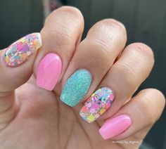 Candy Themed Nails, Boho Summer Nails, Spring Birthday Nails, Glitter Spring Nails, Summer Fun Nails, Sprinkle Nails, Short Coffin Nails Designs, Confetti Nails, Pretty Nail Designs