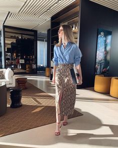 Print Skirt Outfit, Printed Skirt Outfit, 2024 Clothes, Skirt Outfit Summer, Animal Print Fashion, Office Outfit, Classy Style, Daily Style, Skirt Outfit