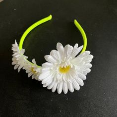 White fabric daisies with yellow centers on a neon lime green sparkly headband.  Each daisy is secured on back with felt for a finished look. Size:  headband one size fits all,  2 small daisies 2 inches each, 1 larger daisy 3.5 inches So fresh and cute!  This is perfect for all ages from baby to women.   Lightweight and easy to wear - wear for a wedding, spring fling affair, summer at the beach, birthday party, etc. Sparkly Headband, Summer At The Beach, Festival Headband, Beach Birthday Party, Green Headband, Outfit Combos, Beach Birthday, Wedding Spring, So Fresh