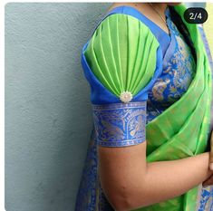 Trending Blouse Back Designs, Blouse Latest Designs, Latest Blouse Neck Designs, Patch Blouse, Lace Blouse Design, India House, Patch Work Blouse Designs, Model Blouse, Latest Blouse Designs Pattern