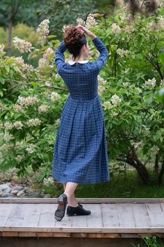 Linen Gingham Dress, Peter Pan Collar Dress, Amish Linen Dress ❃ Your wardrobe should be versatile to suit all occasions and weathers! This blue plaid linen dress has been designed with that in mind, having a neat button-down top that's complemented by a full, pleated midi skirt (with pockets). The white Peter Pan collar and cuffs are detachable so you can vary your look from prim to party-ready! ❃ Features * Available in 40 colors *Handmade *Natural fabric - 100% linen *100% cotton fabric *Deta Classic Gingham Dress, Gingham Dresses With Buttons For Work, Gingham Dresses With Buttons For Picnic, Gingham Dress With Buttons For Picnic, Classic Gingham Dress For Work, Classic Cotton Plaid Dress, Classic Plaid Cotton Dress, Vintage Gingham Dress For Work, Classic Gingham Cotton Dresses