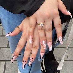 Matching Acrylic Nails With Sister, Matching Sets Nails, Matching Heart Nails With Best Friend, Matching Acrylic Nails With Best Friend Heart, Opposite Nail Designs On Each Hand