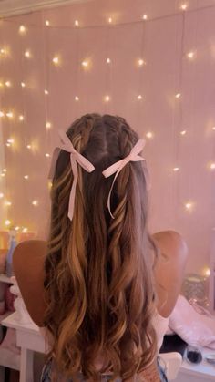 Follow me for more hair inspo:) @keckennedy School Hairstyles Hair Down, Cute Fast And Easy Hairstyles For School, Cute Fancy Hair Styles, Hairstyle Ideas For Layered Hair, Bow Hair Outfit, East Cute Hairstyles, Cute Hair Styles With Bow, Cute Adult Hairstyles, Cute Hairstyles For Pictures